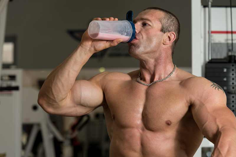 Bodybuilding shaker outlet bottle